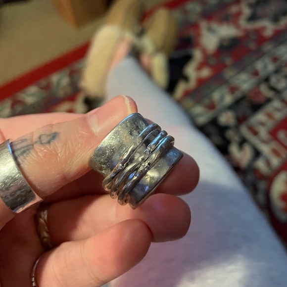 Silver Ring - Picture 2 of 2